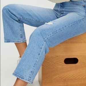 Levi’s Ribcage Straight Ankle Size 25 in Medium Wash